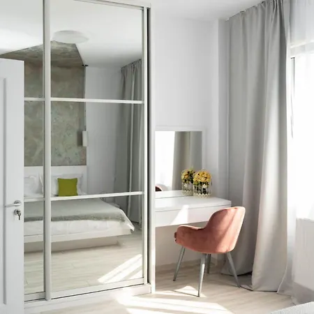 아파트 Apartel Silver